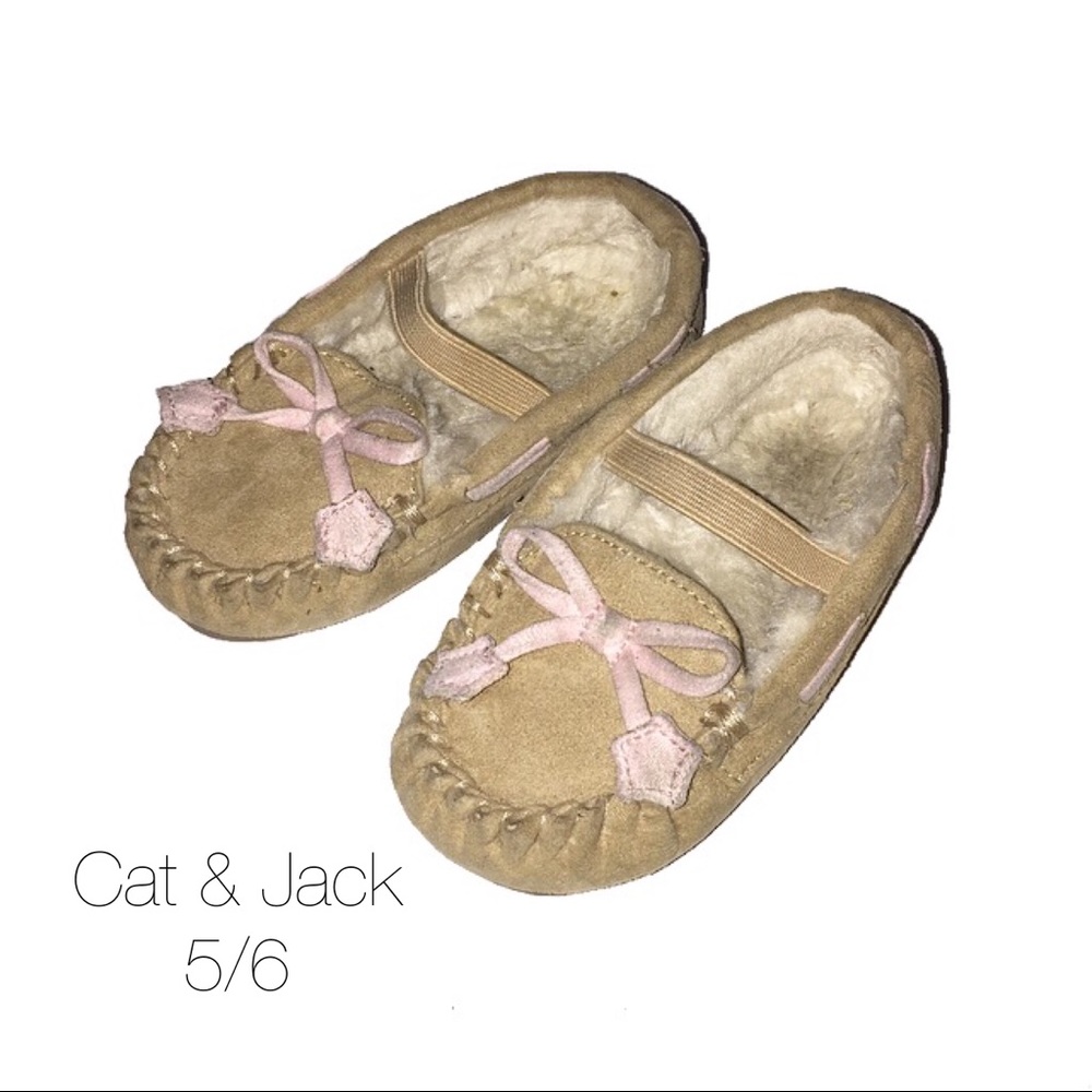 Cat & Jack Tan Pink Moccassins 5/6 Small